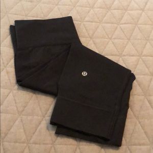 Lululemon crops